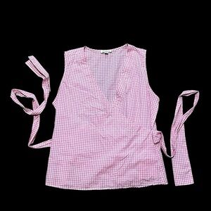 Beach Lunch Lounge Womans sleeveless pink White Checked blouse gingham cotton